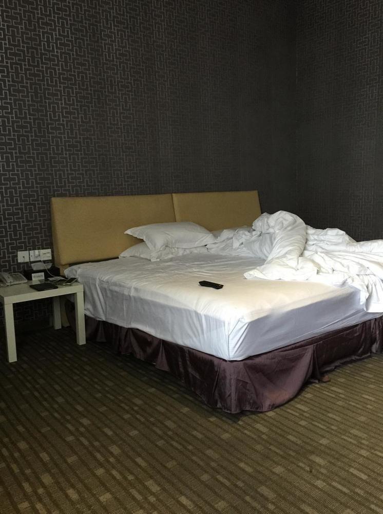 Shenzhen Luohu Art Hotel, Dongmen Shopping Center מראה חיצוני תמונה
