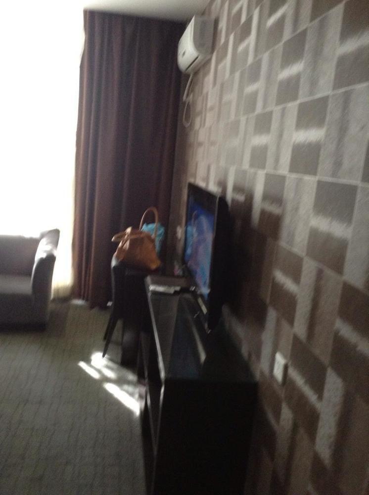 Shenzhen Luohu Art Hotel, Dongmen Shopping Center מראה חיצוני תמונה