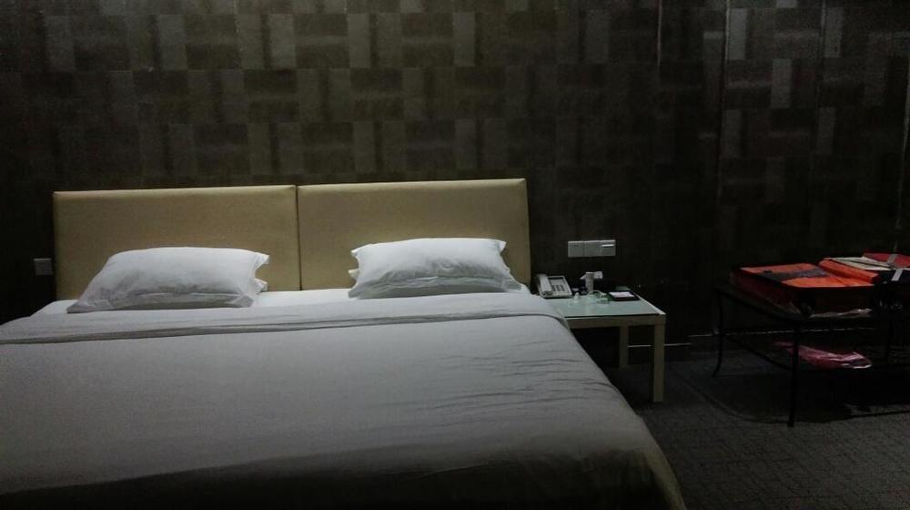 Shenzhen Luohu Art Hotel, Dongmen Shopping Center מראה חיצוני תמונה